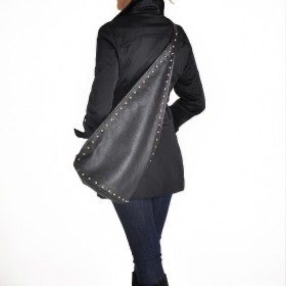 Patti for Hung on U - Yellow Leather Sling/Crossbody Bag - Picture 2 of 15